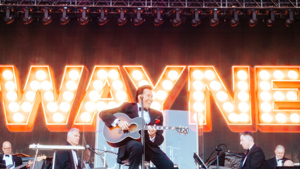Wayne Newton performing at Bourbon & Beyond - Photo By Steve Thrasher