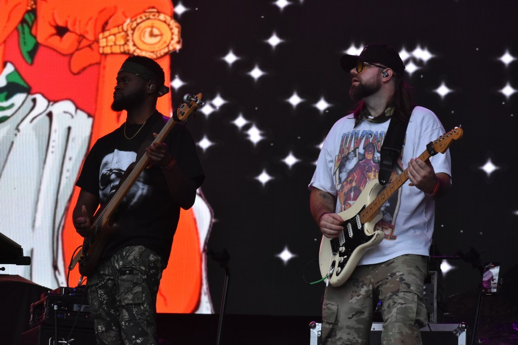 The 400 Degreez Band performing at South Star Music Festival