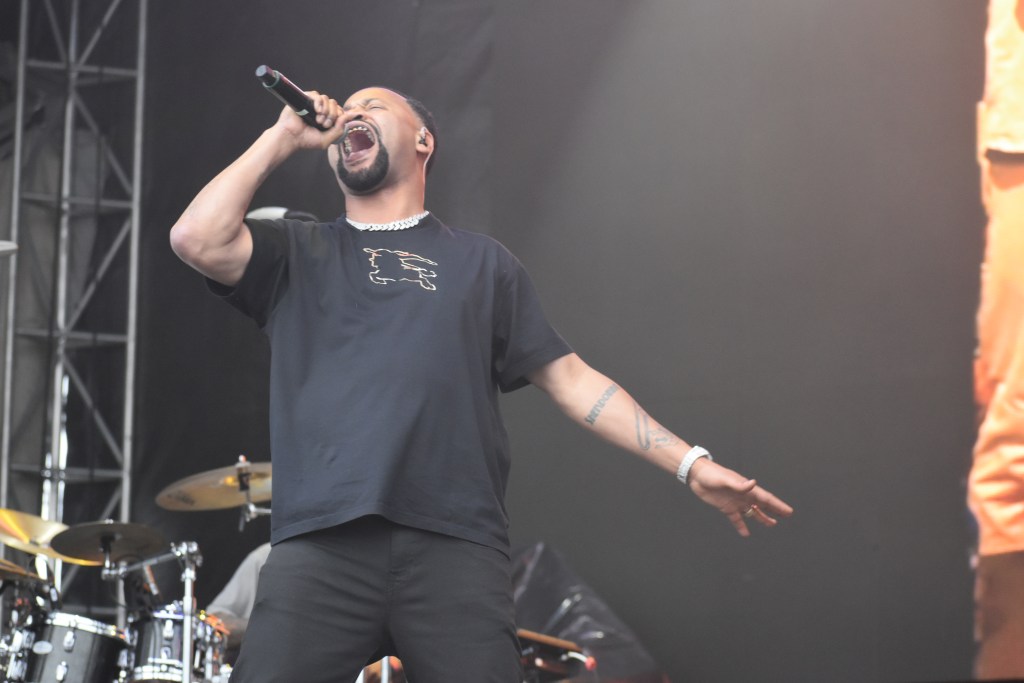 Juvenile performing at South Star Music Festival