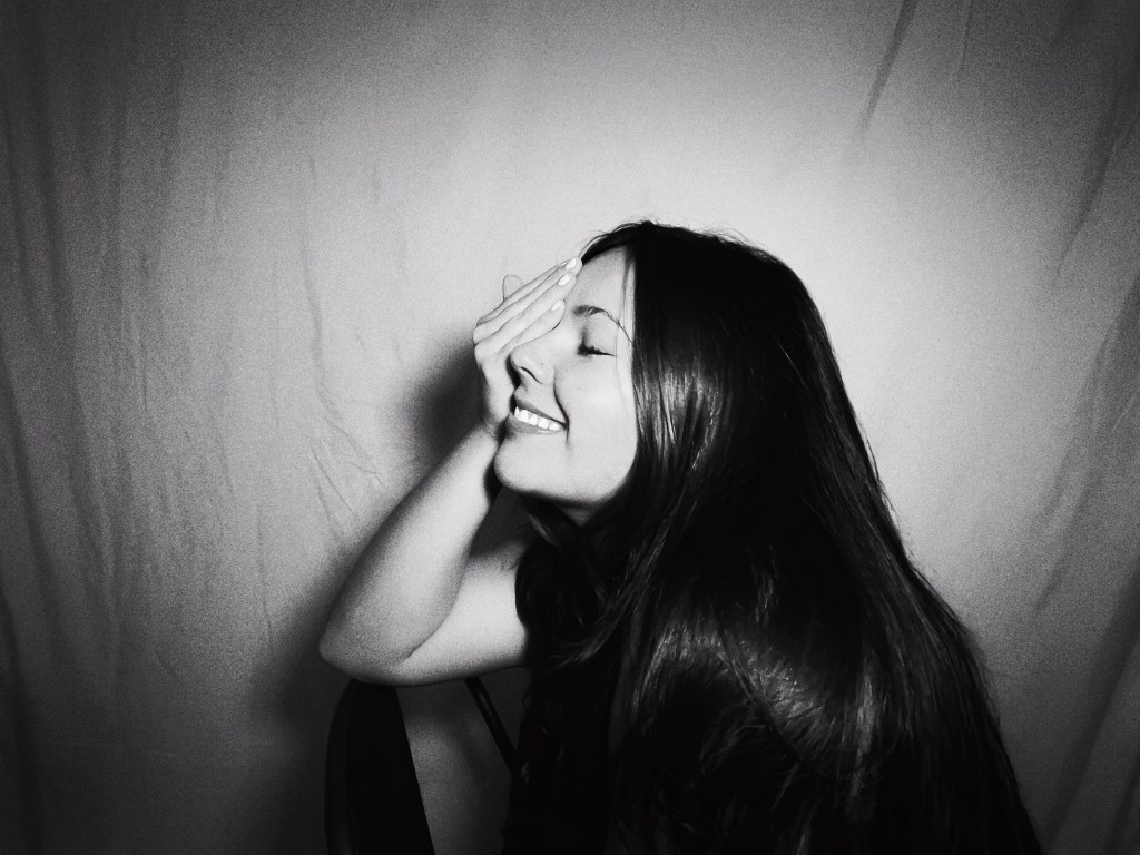 Gigi Perez artist photo by Katlin Rankin