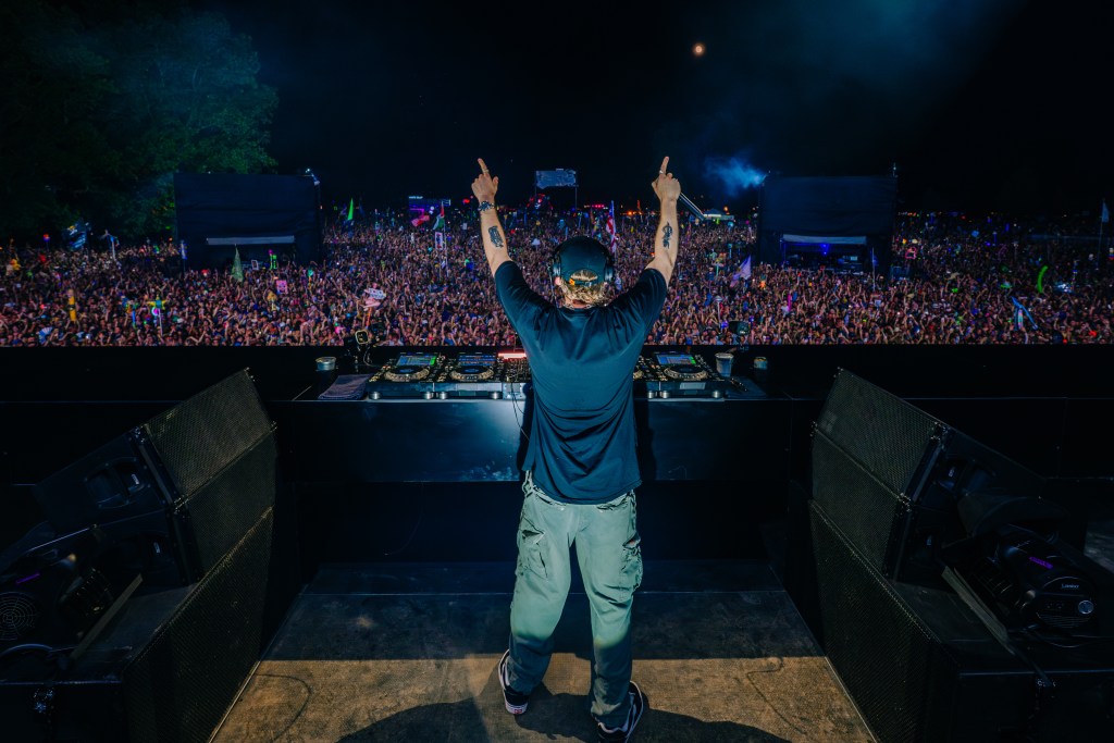 Dom Dolla Photo by Taylor Regulski for Bonnaroo 2025