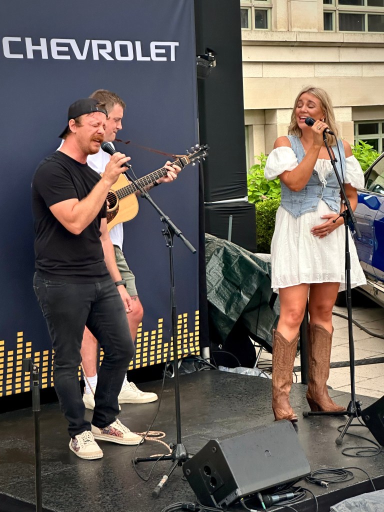 Roan Ash singing at CMAFest 2025