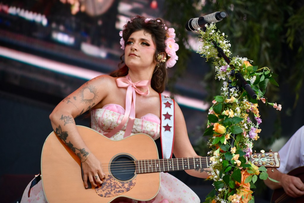 Sierra Ferrell performing at Hinterland Music Festival 2025