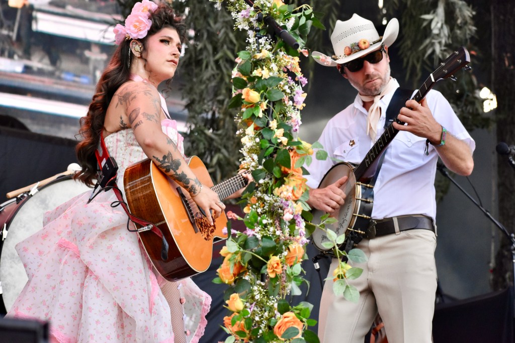 Sierra Ferrell with banjo player performing at Hinterland Music Festival 2025