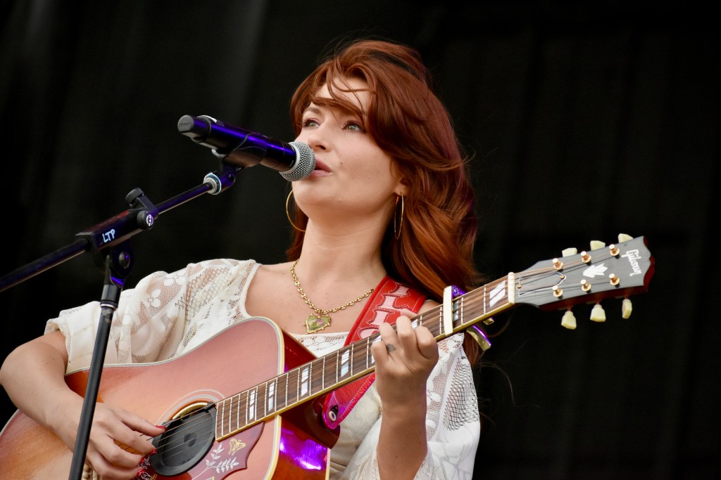 Willow Avalon performing at Hinterland Music Festival 2025