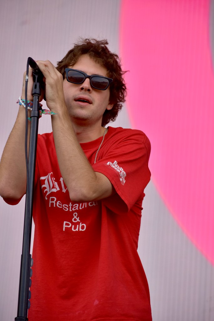 Royel Otis performing at Hinterland Music Festival 2025