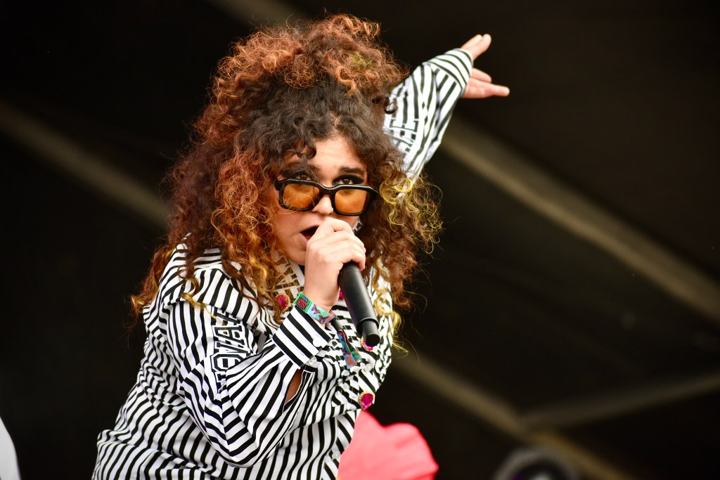 Remi Wolfe performing at the 2025 Hinterland Music Festival in Saint Charles Iowa