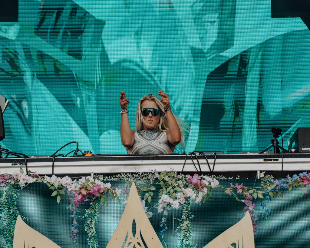 MOLLYWATER performing at Deep Tropics Music Festival 2025