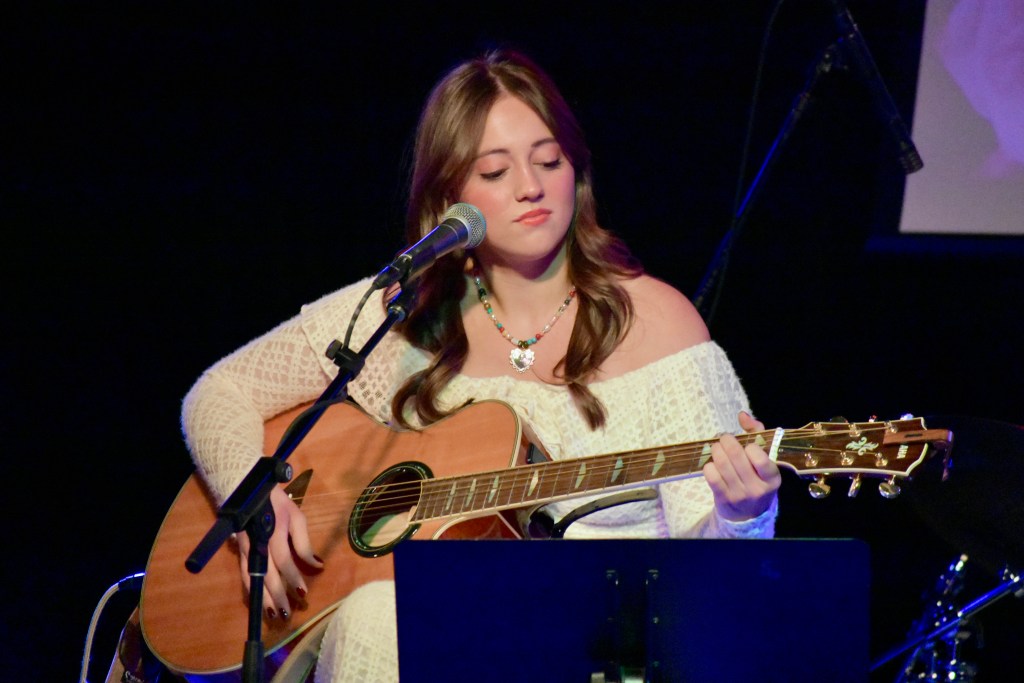 Ava Nat performing in Nashville Tennessee