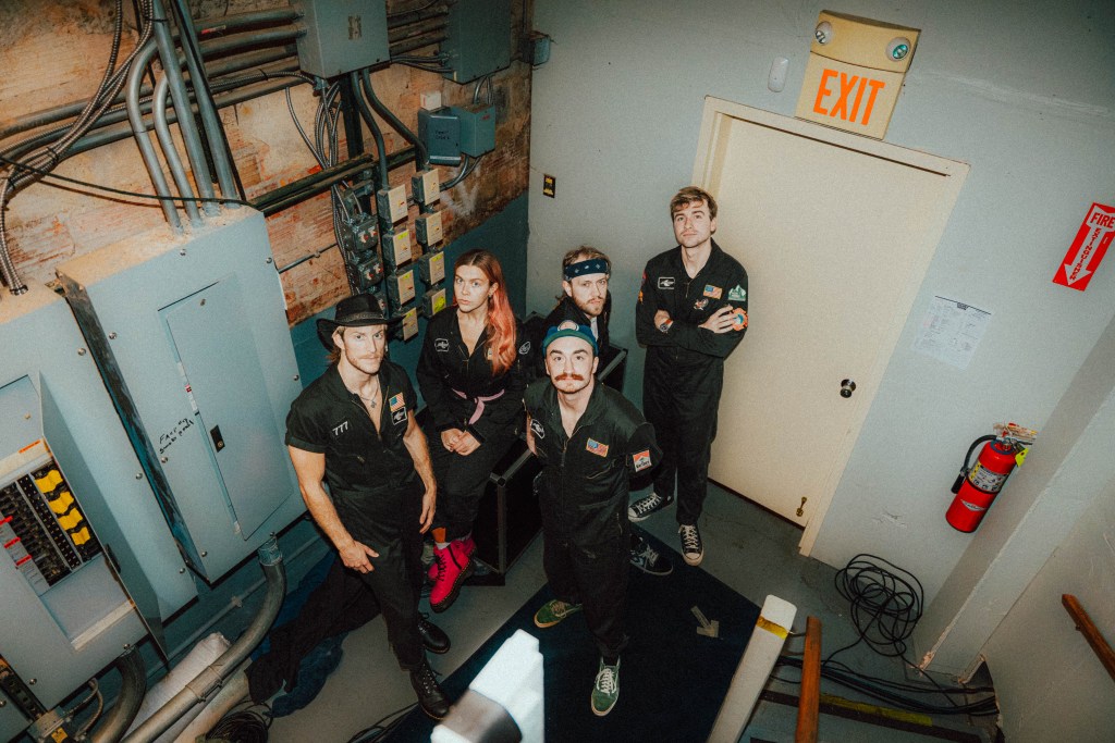 Happy Landing Band Photo - Credit Mark Shur