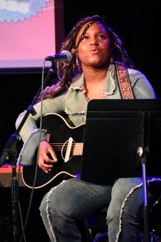 Navaeh performing at the 2026 Girls Write Nashville artist showcase