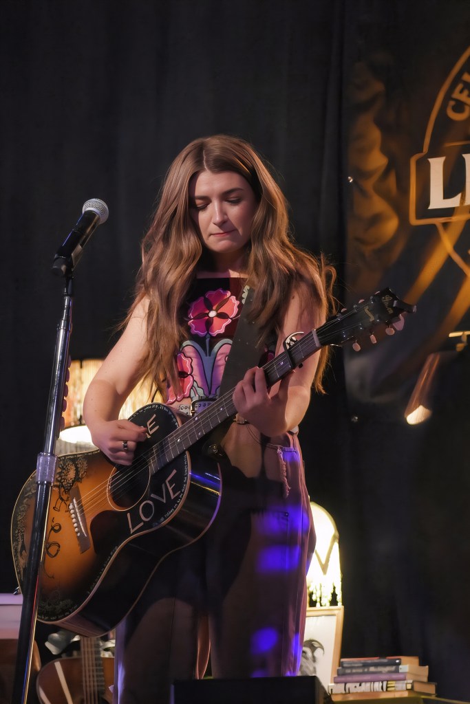 Tenille Townes playing guitar
