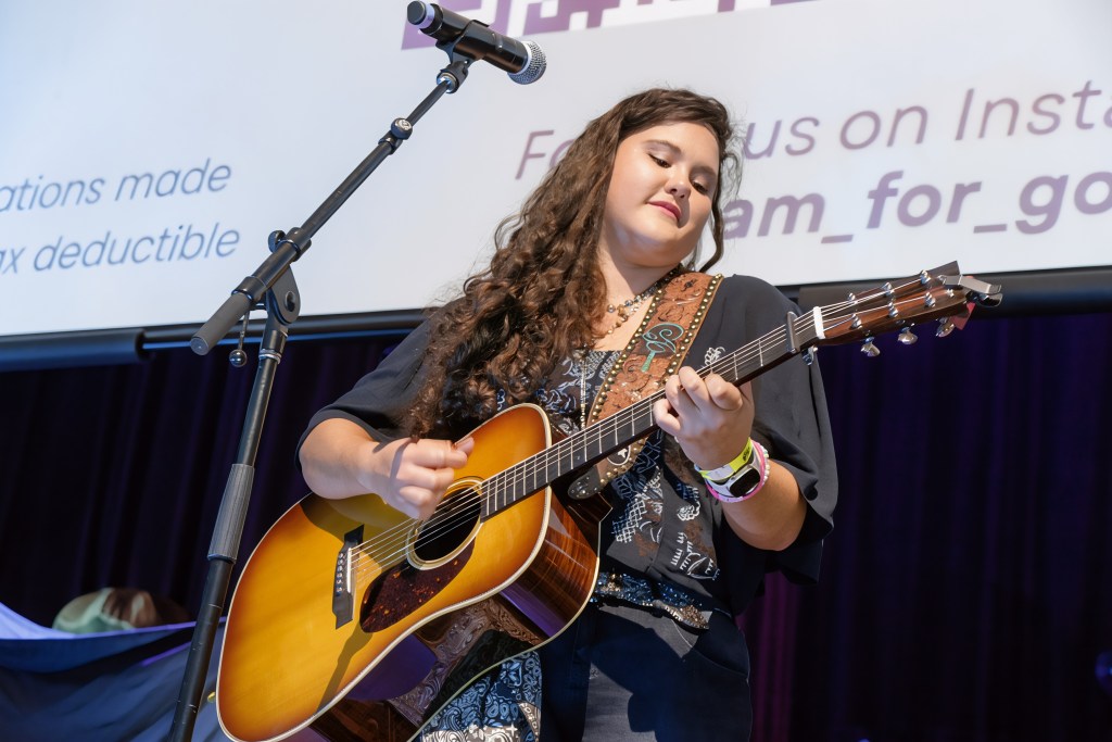Ava Paige performing for Jam For Good Benefit opening for The Head and The Heart at Brooklyn Bowl Nashvile April 2026