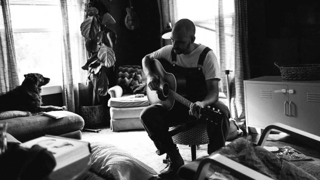 Nathan Evans Fox Artist Photo - Credit Diego Molina