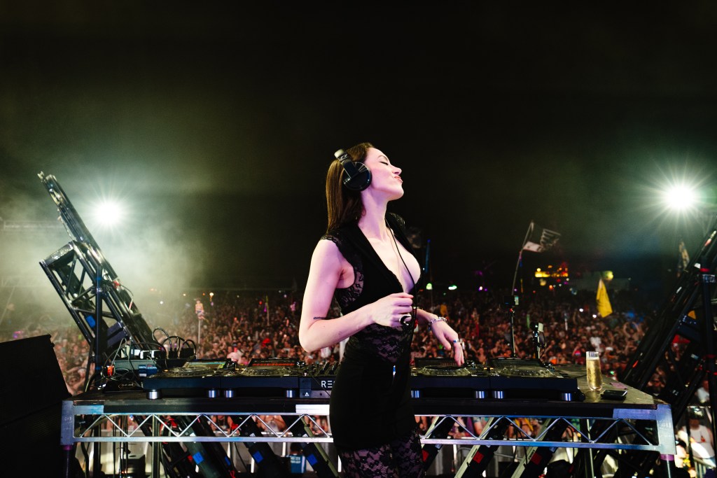 Sara Landry by Roger Ho for Bonnaroo 2026