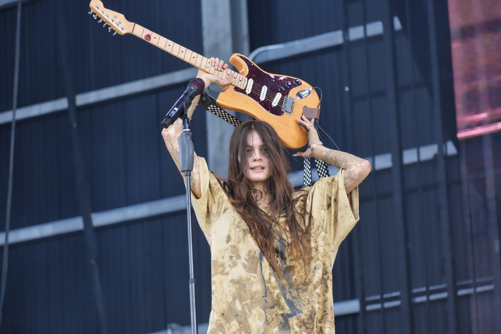 SOFIA ISELLA performing at Hinterland Music Festival 2026