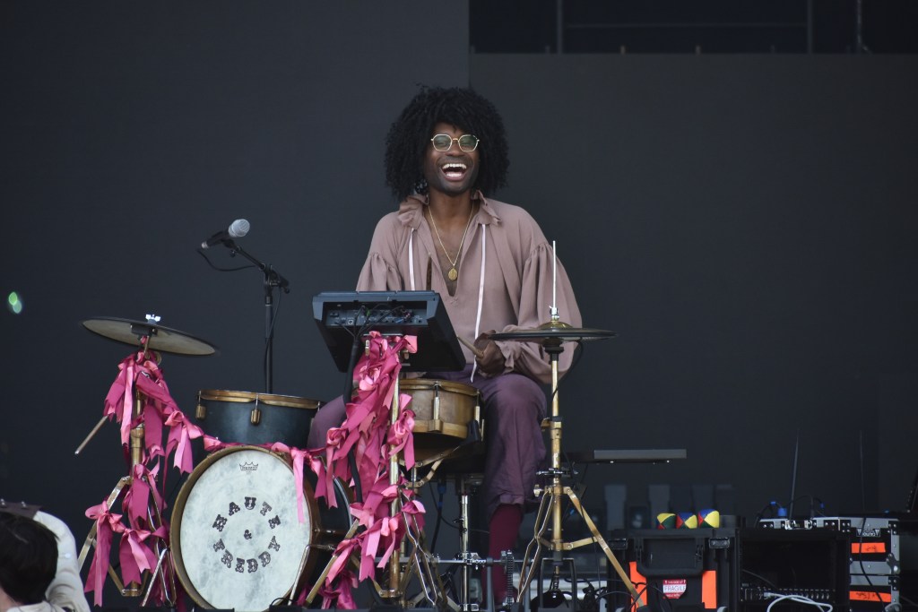 Haute and Freddie performing at Hinterland Music Festival 2026