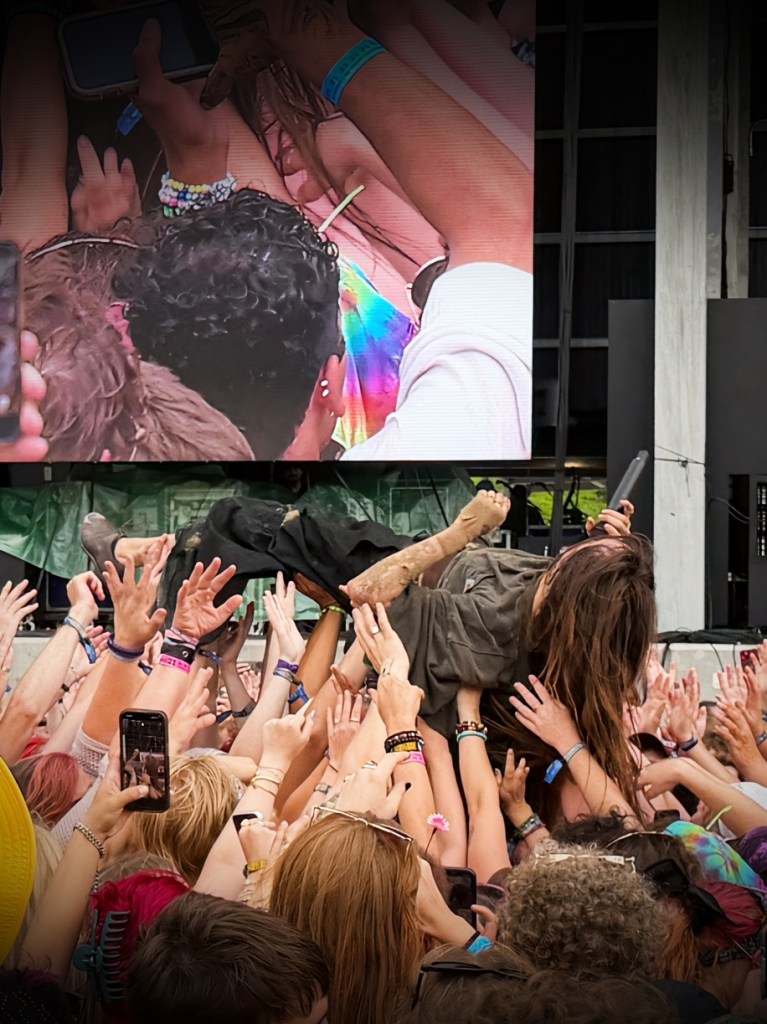 SOFIA ISELLA crowd surfs at Hinterland Music Festival 2026