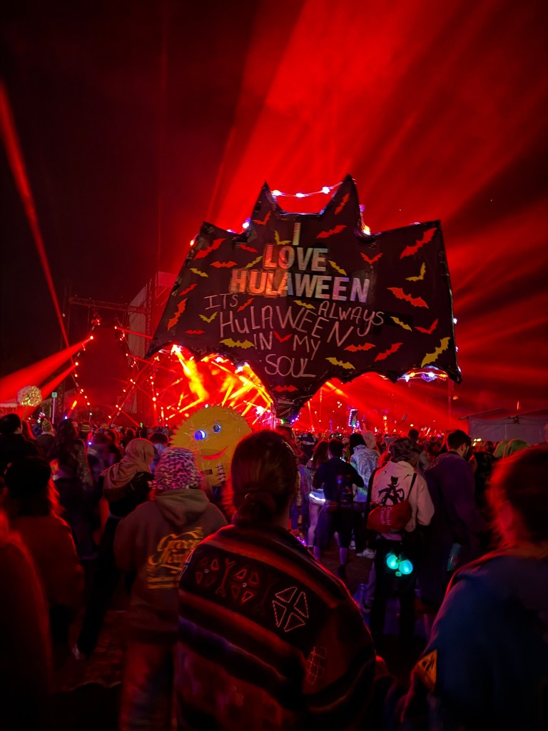 Totem in crowd at Hulaween 2026